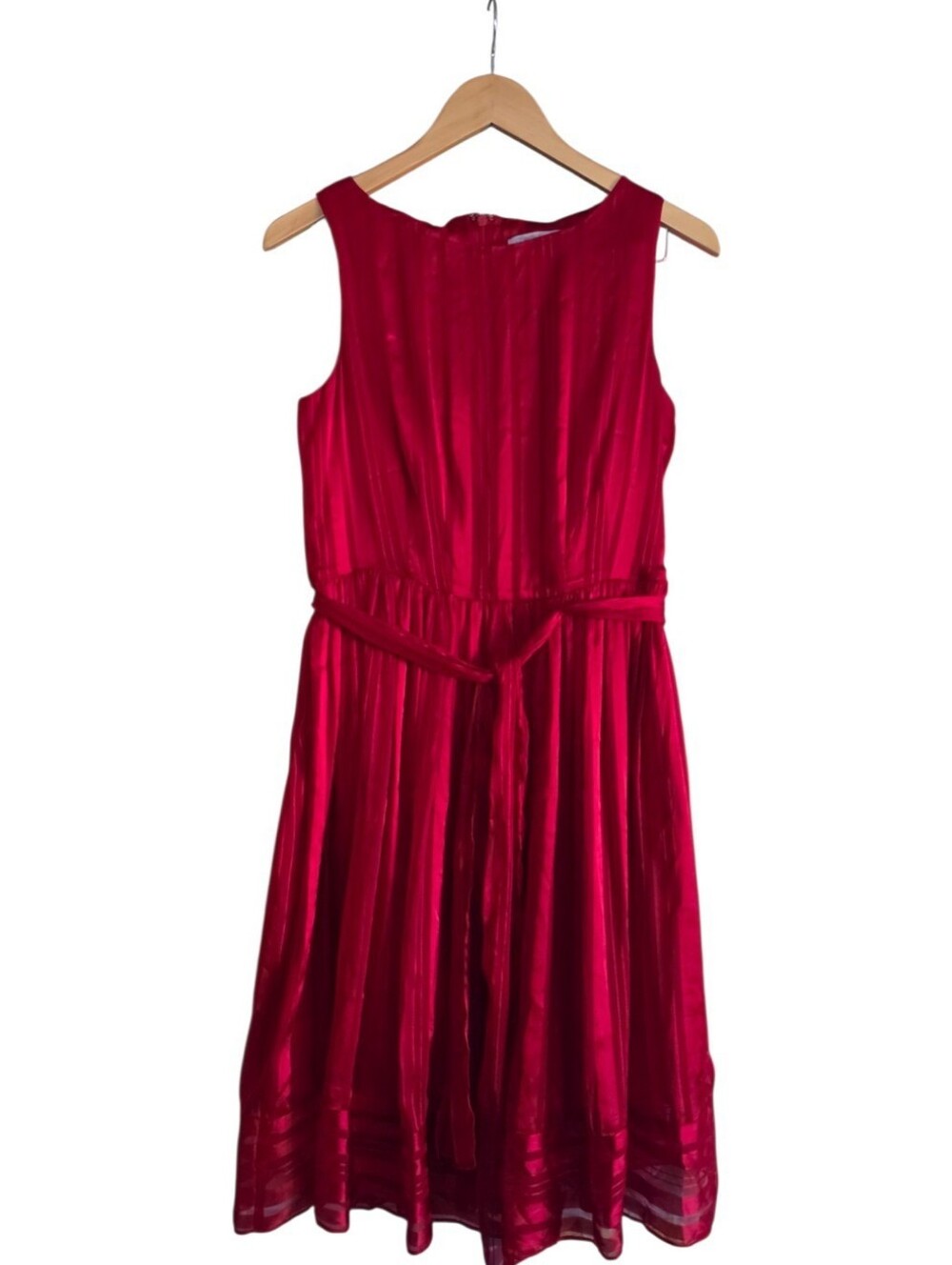 Carmen Marc Valvo Red Sleeveless Velvet Midi Dress with Waist Tie